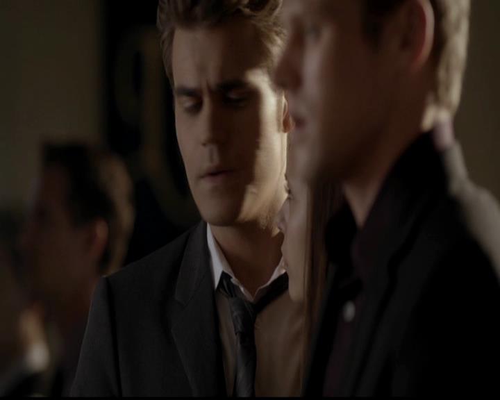 VampireDiariesWorld-dot-org_4x02Memorial1542.jpg