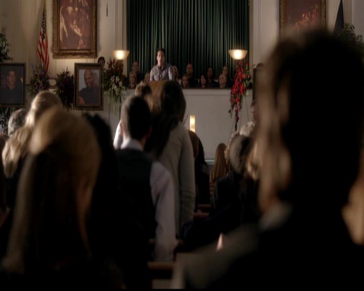 VampireDiariesWorld-dot-org_4x02Memorial1547.jpg