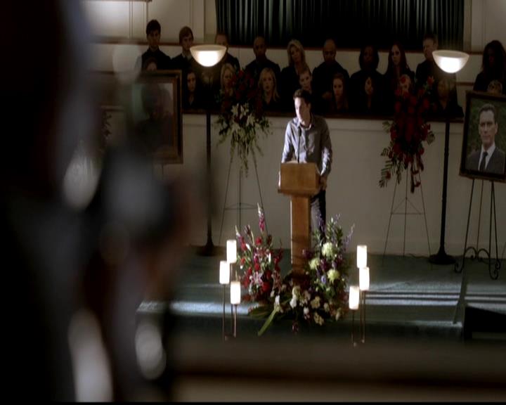 VampireDiariesWorld-dot-org_4x02Memorial1550.jpg