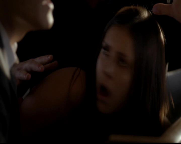 VampireDiariesWorld-dot-org_4x02Memorial1569.jpg