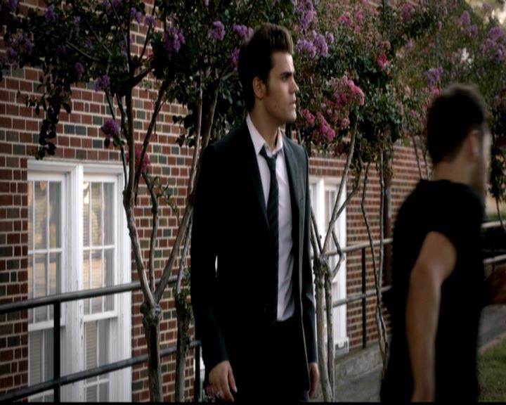 VampireDiariesWorld-dot-org_4x02Memorial1618.jpg