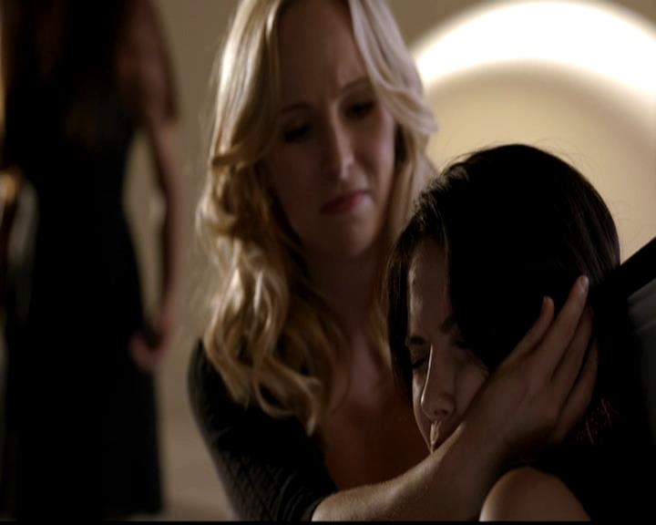 VampireDiariesWorld-dot-org_4x02Memorial1685.jpg