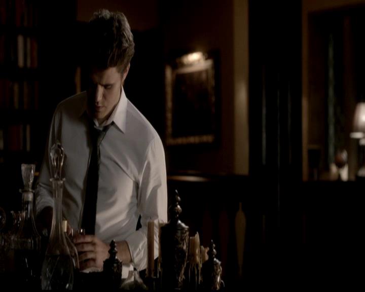 VampireDiariesWorld-dot-org_4x02Memorial1864.jpg