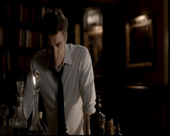 VampireDiariesWorld-dot-org_4x02Memorial1876.jpg