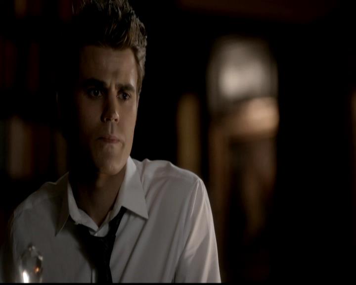 VampireDiariesWorld-dot-org_4x02Memorial1884.jpg