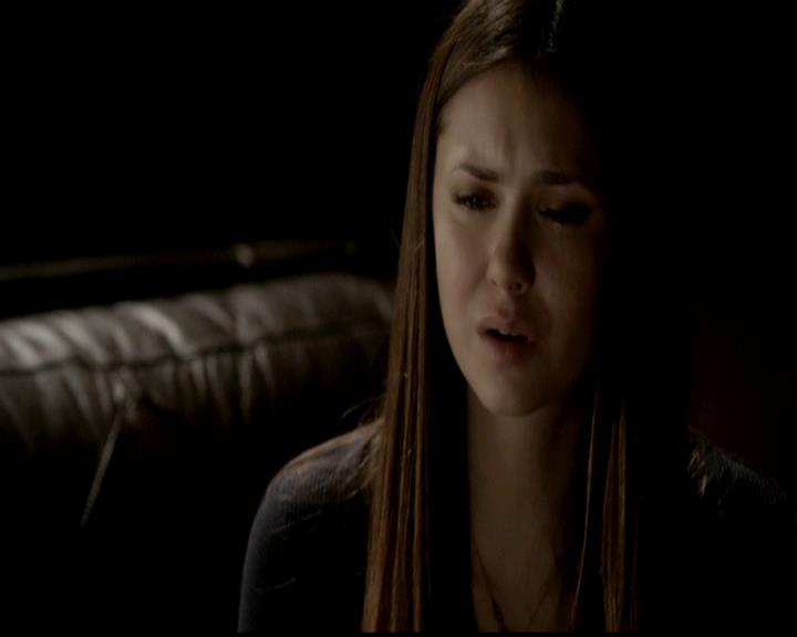 VampireDiariesWorld-dot-org_4x02Memorial1921.jpg