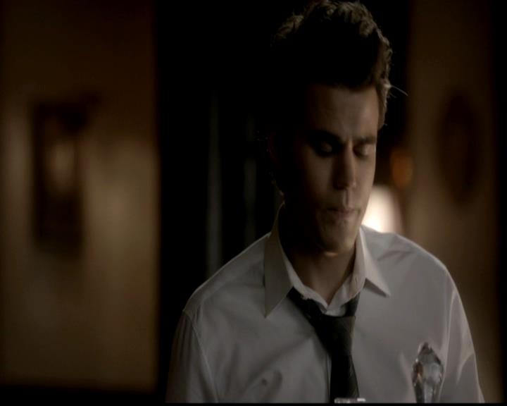 VampireDiariesWorld-dot-org_4x02Memorial1933.jpg