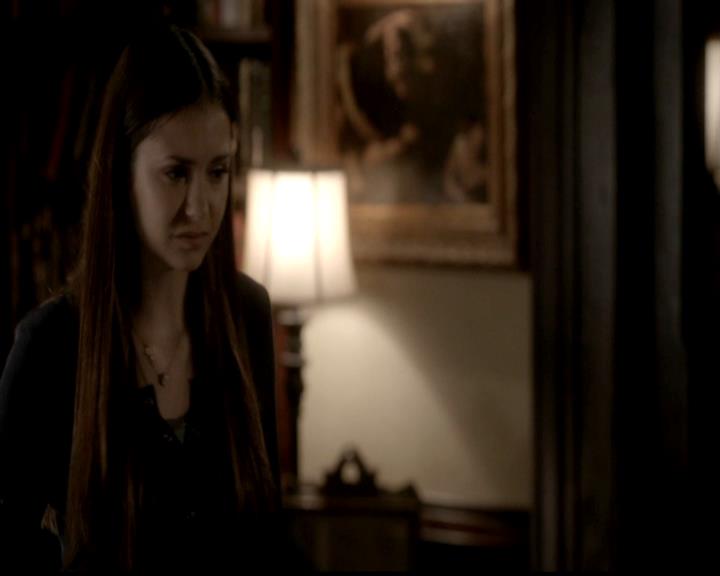 VampireDiariesWorld-dot-org_4x02Memorial1937.jpg