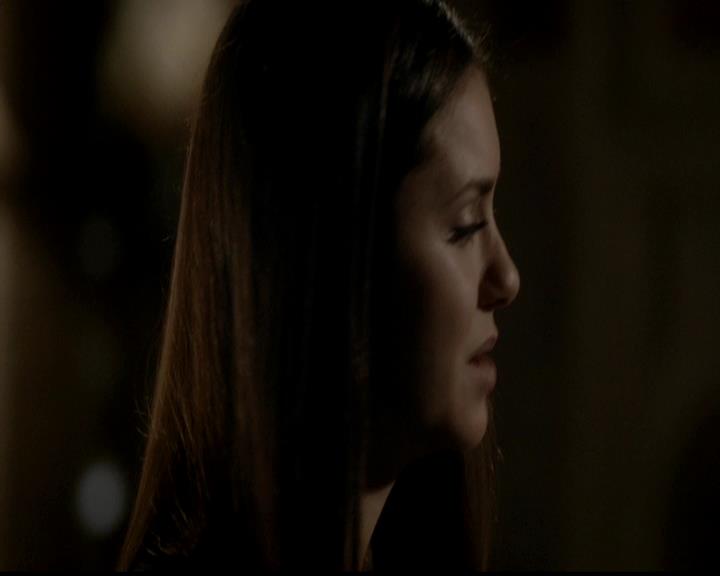 VampireDiariesWorld-dot-org_4x02Memorial1942.jpg