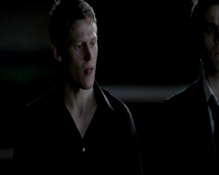 VampireDiariesWorld-dot-org_4x02Memorial2032.jpg