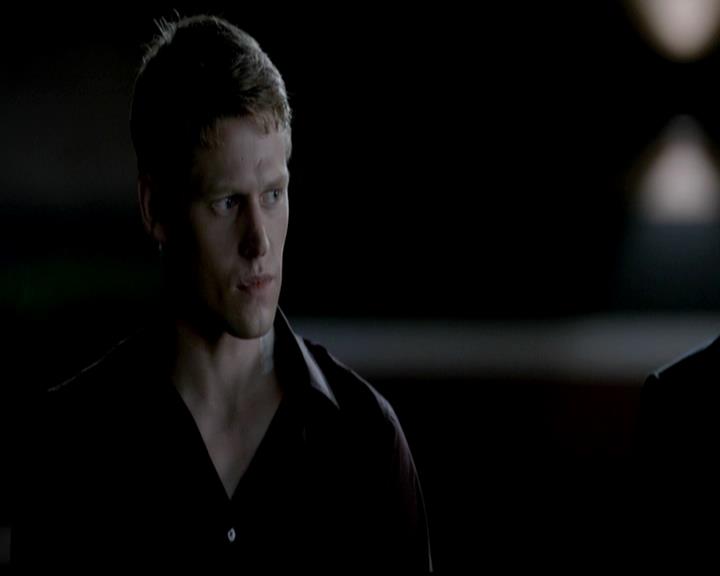 VampireDiariesWorld-dot-org_4x02Memorial2037.jpg