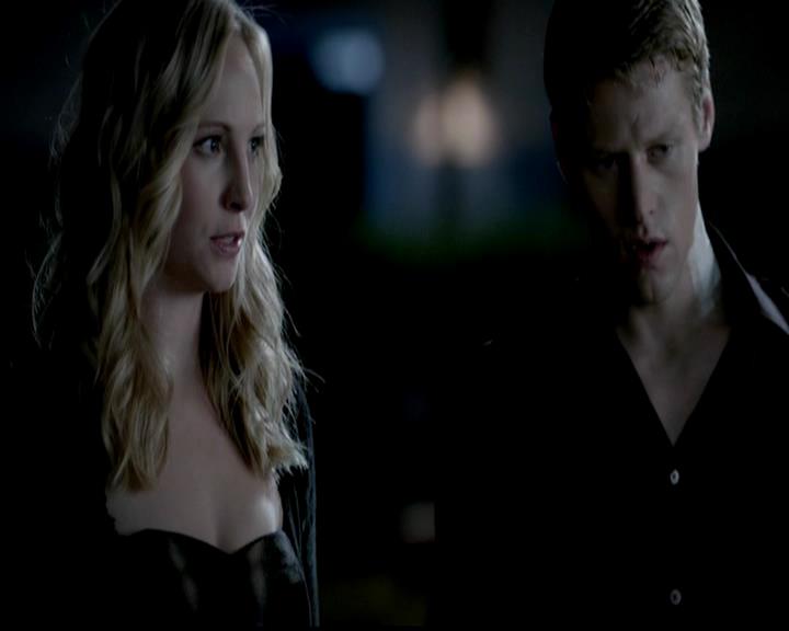 VampireDiariesWorld-dot-org_4x02Memorial2043.jpg