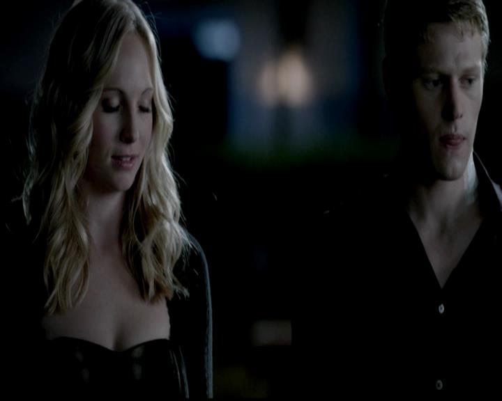 VampireDiariesWorld-dot-org_4x02Memorial2044.jpg