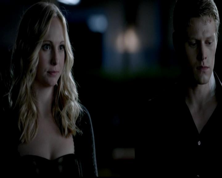 VampireDiariesWorld-dot-org_4x02Memorial2046.jpg