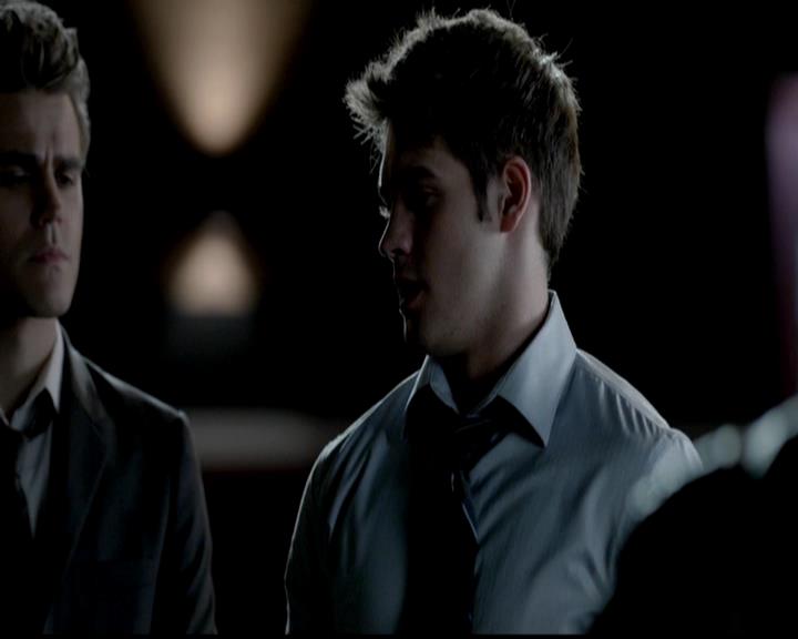 VampireDiariesWorld-dot-org_4x02Memorial2049.jpg