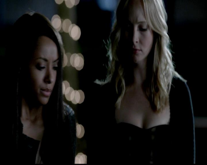 VampireDiariesWorld-dot-org_4x02Memorial2090.jpg