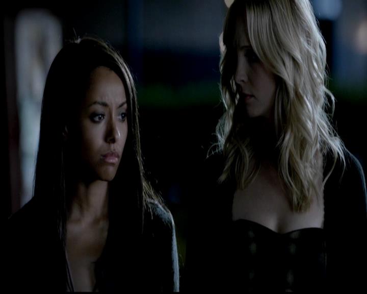 VampireDiariesWorld-dot-org_4x02Memorial2097.jpg