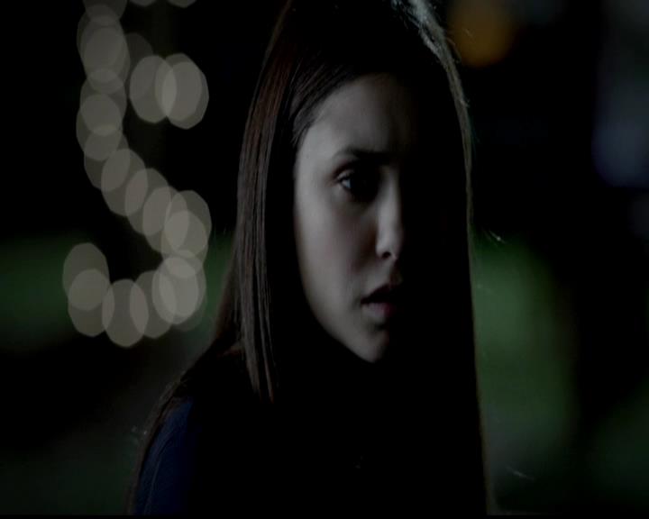 VampireDiariesWorld-dot-org_4x02Memorial2103.jpg