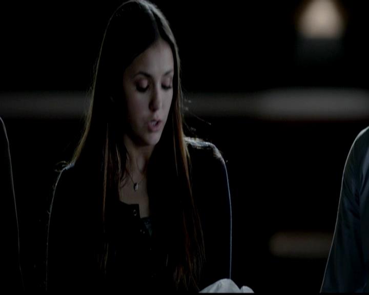 VampireDiariesWorld-dot-org_4x02Memorial2113.jpg