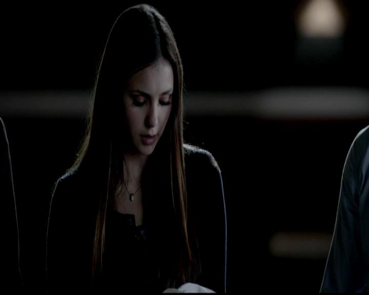 VampireDiariesWorld-dot-org_4x02Memorial2114.jpg