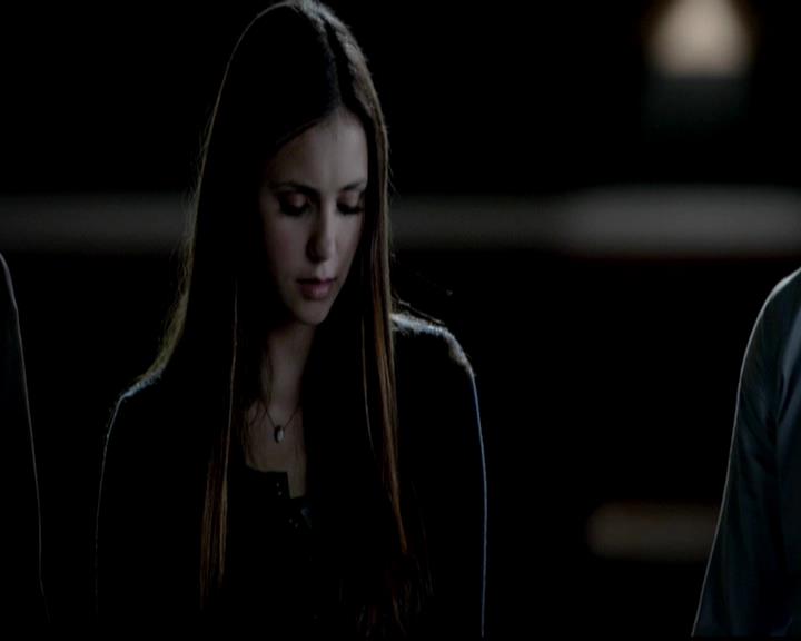 VampireDiariesWorld-dot-org_4x02Memorial2115.jpg