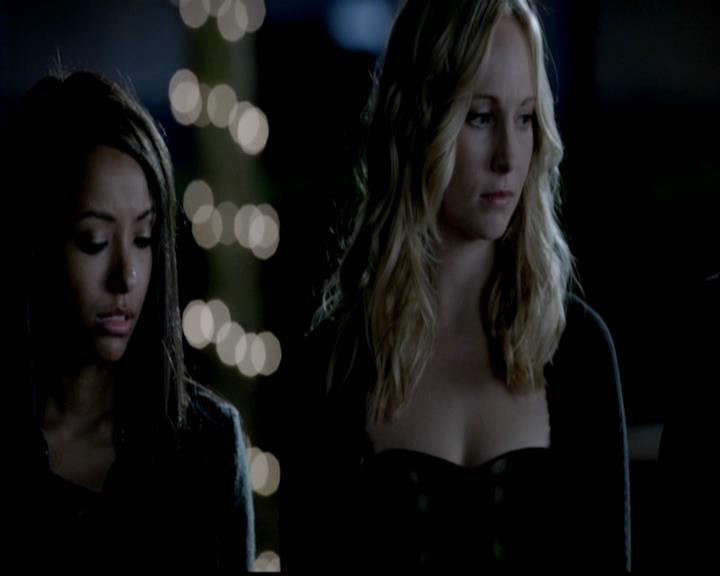 VampireDiariesWorld-dot-org_4x02Memorial2118.jpg