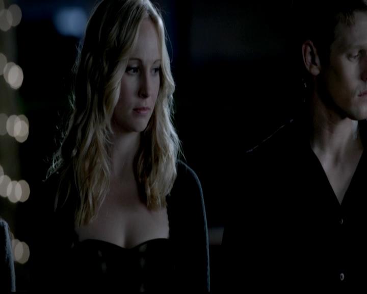 VampireDiariesWorld-dot-org_4x02Memorial2120.jpg