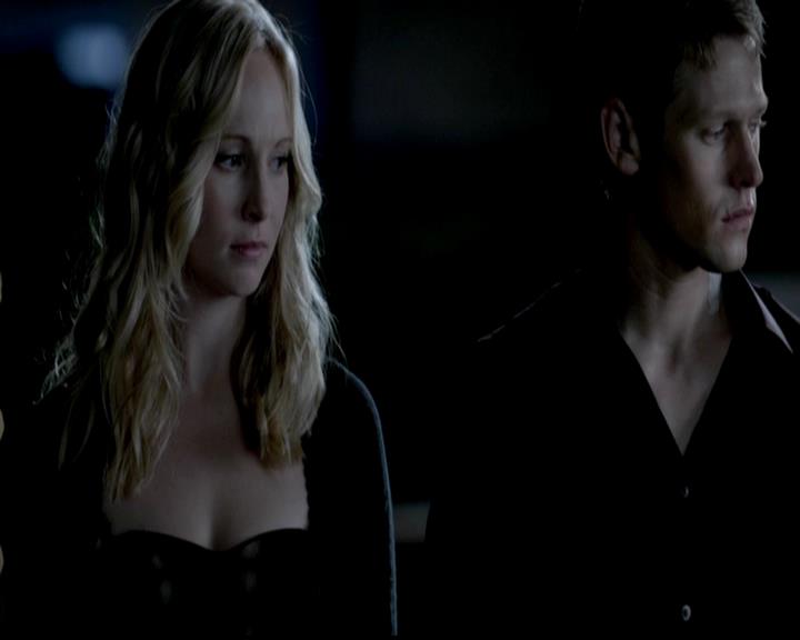 VampireDiariesWorld-dot-org_4x02Memorial2121.jpg