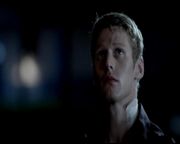 VampireDiariesWorld-dot-org_4x02Memorial2144.jpg