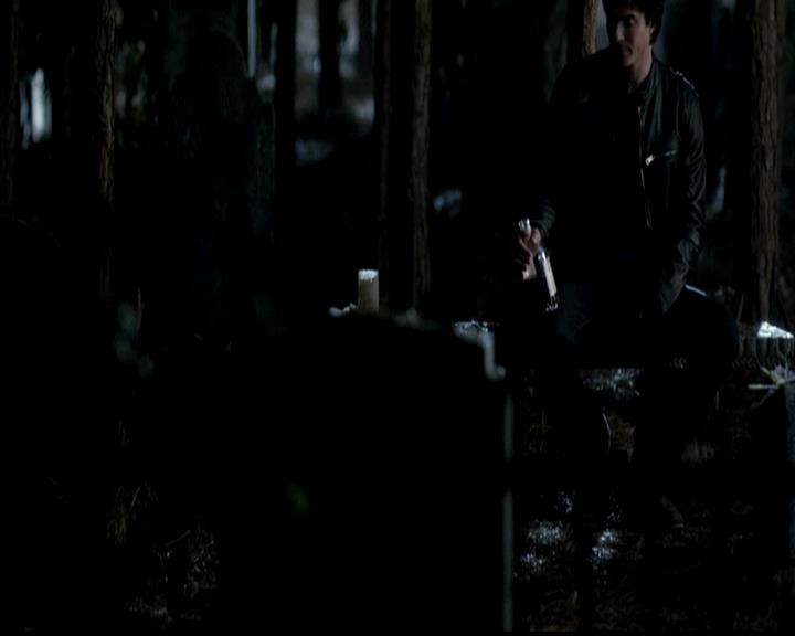 VampireDiariesWorld-dot-org_4x02Memorial2163.jpg