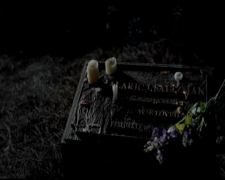 VampireDiariesWorld-dot-org_4x02Memorial2198.jpg