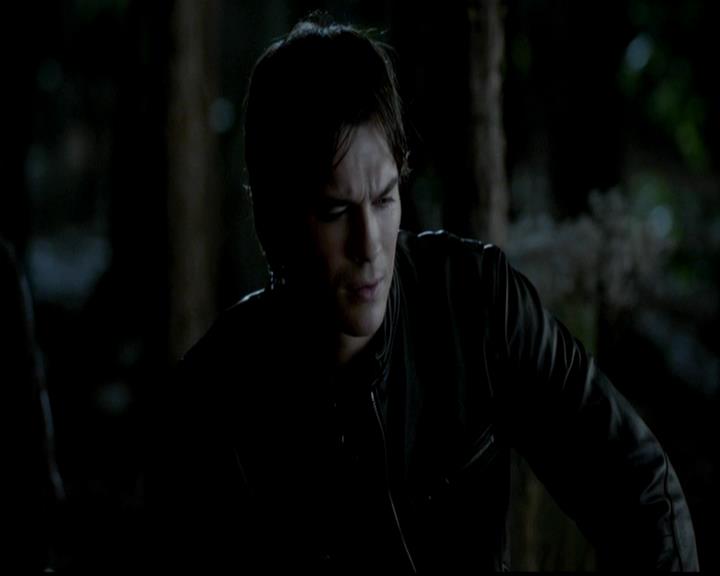 VampireDiariesWorld-dot-org_4x02Memorial2235.jpg