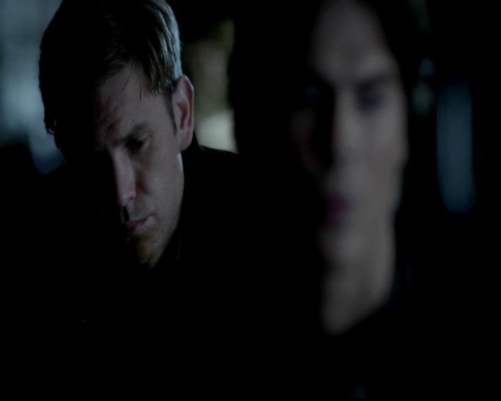 VampireDiariesWorld-dot-org_4x02Memorial2246.jpg