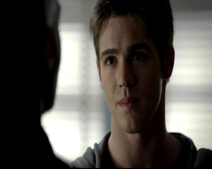 VampireDiariesWorld-dot-org_4x03TheRager0525.jpg