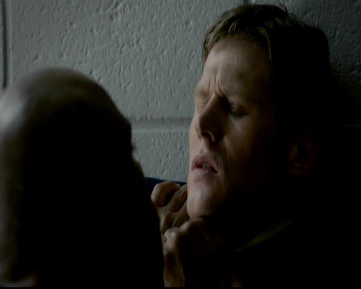 VampireDiariesWorld-dot-org_4x03TheRager0882.jpg