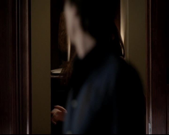 VampireDiariesWorld-dot-org_4x03TheRager0906.jpg