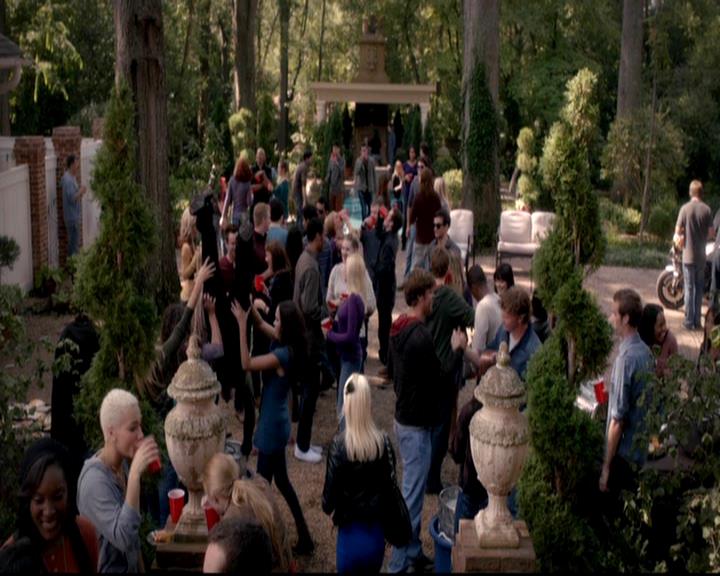 VampireDiariesWorld-dot-org_4x03TheRager1008.jpg