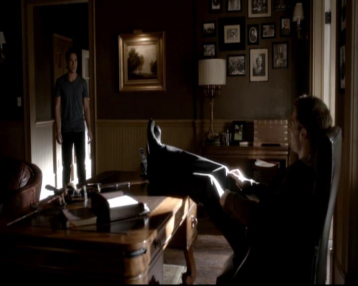 VampireDiariesWorld-dot-org_4x03TheRager1375.jpg