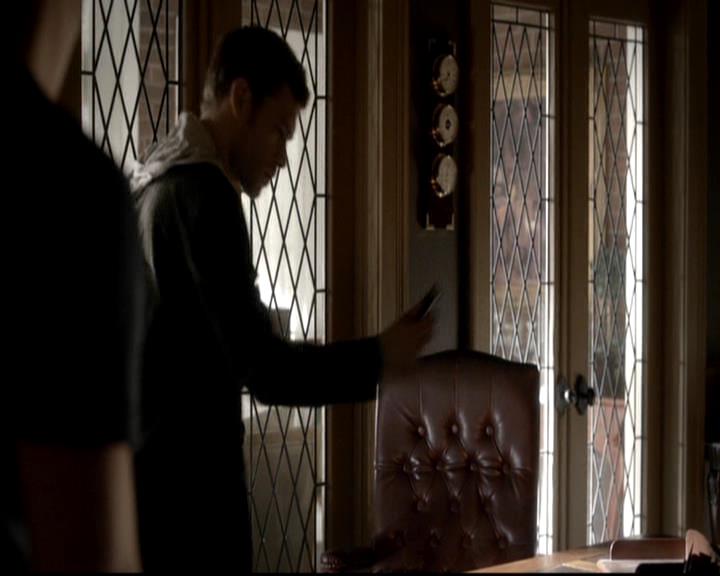 VampireDiariesWorld-dot-org_4x03TheRager1424.jpg