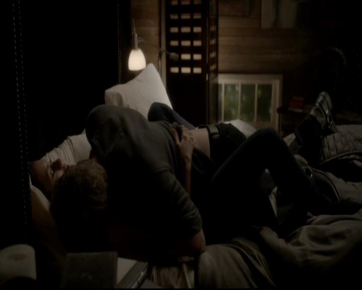 VampireDiariesWorld-dot-org_4x03TheRager1587.jpg