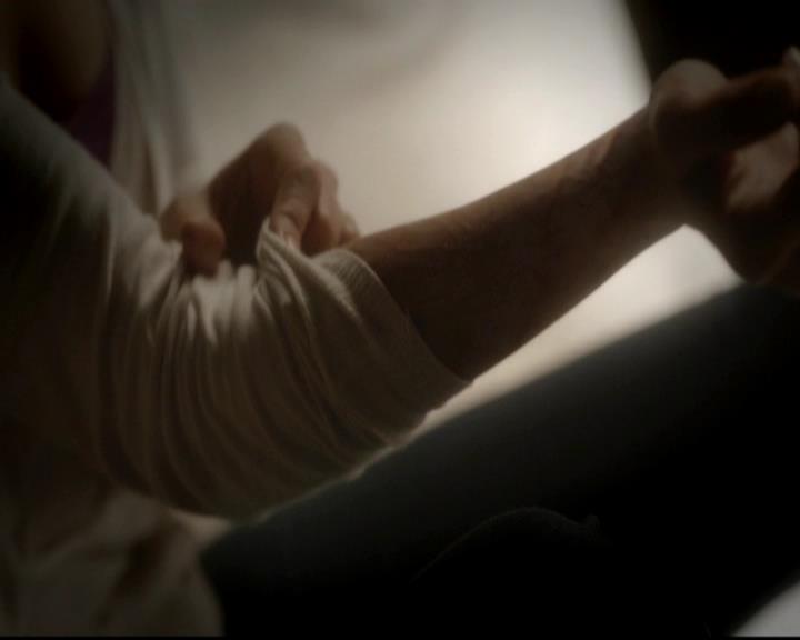 VampireDiariesWorld-dot-org_4x03TheRager1609.jpg