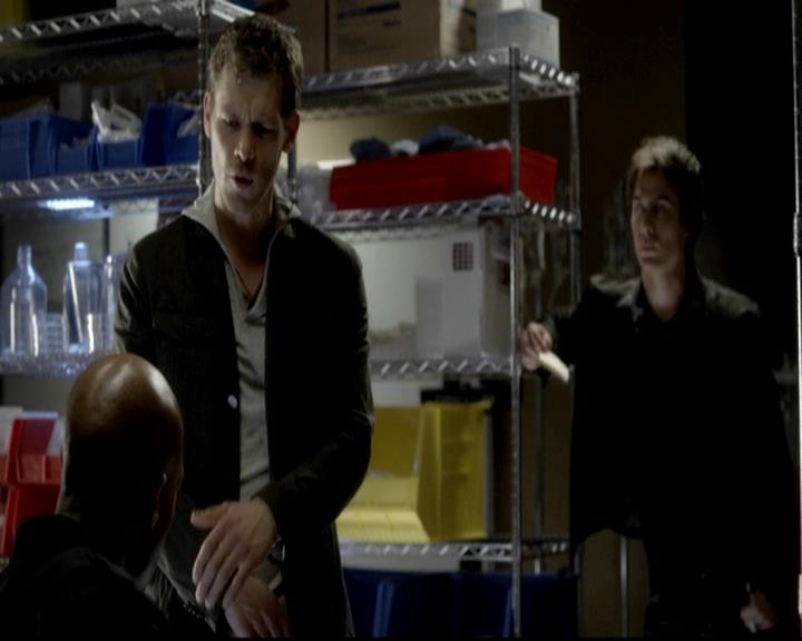 VampireDiariesWorld-dot-org_4x03TheRager1700.jpg