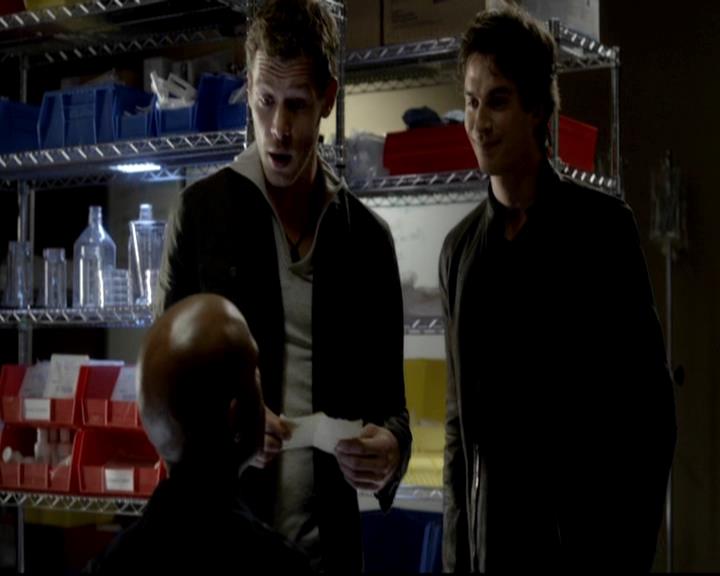 VampireDiariesWorld-dot-org_4x03TheRager1713.jpg