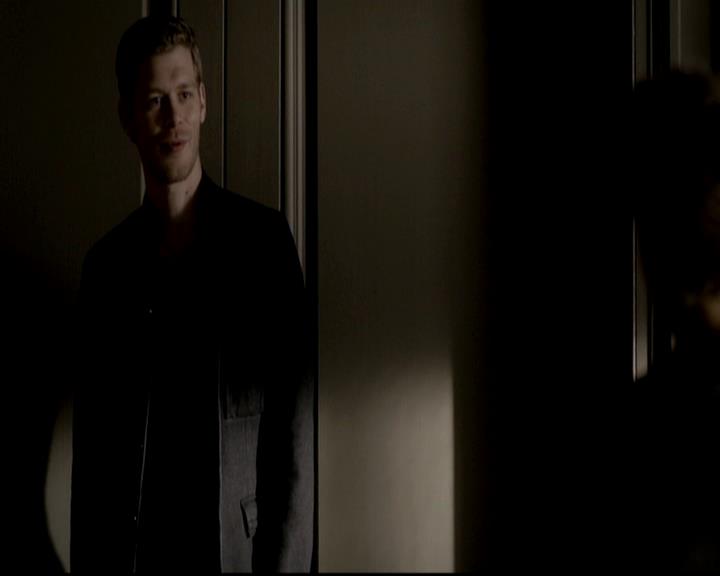 VampireDiariesWorld-dot-org_4x04TheFive0515.jpg