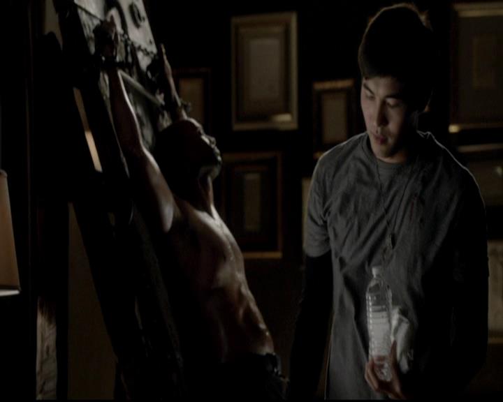 VampireDiariesWorld-dot-org_4x04TheFive2230.jpg