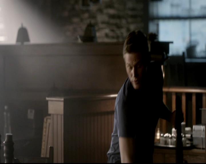 VampireDiariesWorld-dot-org_4x05TheKiller0296.jpg