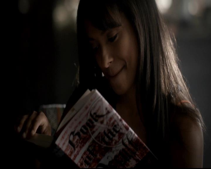 VampireDiariesWorld-dot-org_4x05TheKiller0526.jpg