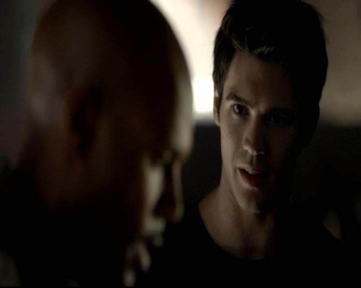 VampireDiariesWorld-dot-org_4x05TheKiller0802.jpg