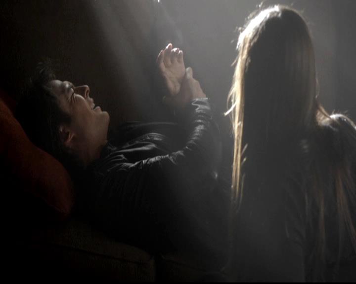 VampireDiariesWorld-dot-org_4x05TheKiller1384.jpg