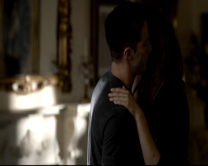 VampireDiariesWorld-dot-org_4x05TheKiller1925.jpg